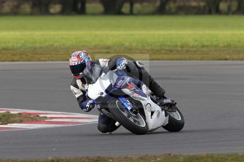 Motorcycle action photographs;Trackday digital images;event digital images;eventdigitalimages;no limits trackday;peter wileman photography;snetterton;snetterton circuit norfolk;snetterton photographs;trackday;trackday photos