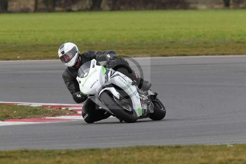Motorcycle action photographs;Trackday digital images;event digital images;eventdigitalimages;no limits trackday;peter wileman photography;snetterton;snetterton circuit norfolk;snetterton photographs;trackday;trackday photos