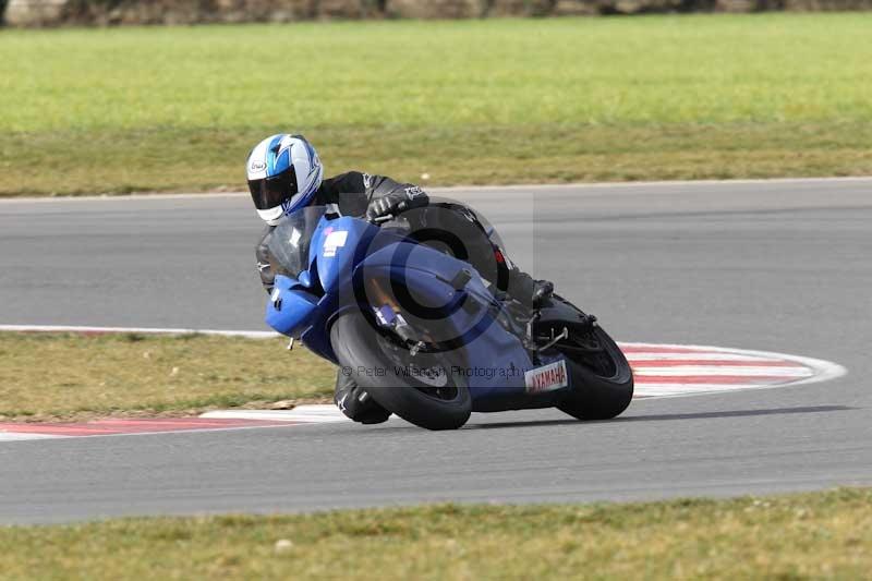 Motorcycle action photographs;Trackday digital images;event digital images;eventdigitalimages;no limits trackday;peter wileman photography;snetterton;snetterton circuit norfolk;snetterton photographs;trackday;trackday photos