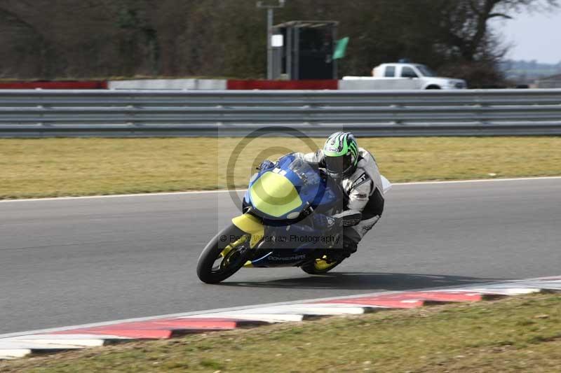 Motorcycle action photographs;Trackday digital images;event digital images;eventdigitalimages;no limits trackday;peter wileman photography;snetterton;snetterton circuit norfolk;snetterton photographs;trackday;trackday photos