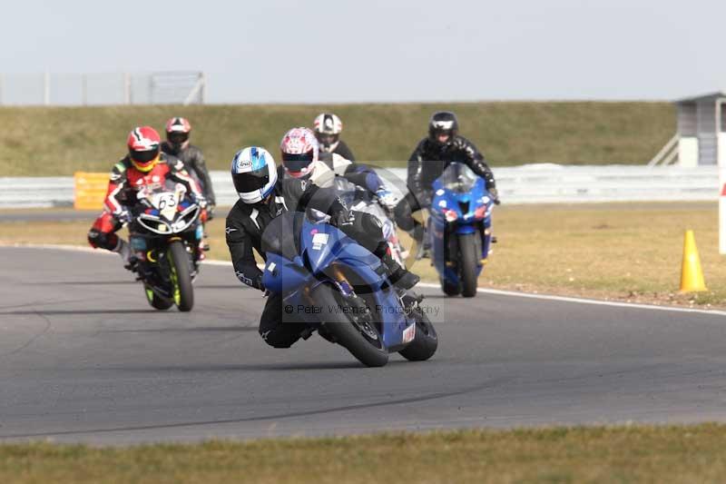 Motorcycle action photographs;Trackday digital images;event digital images;eventdigitalimages;no limits trackday;peter wileman photography;snetterton;snetterton circuit norfolk;snetterton photographs;trackday;trackday photos