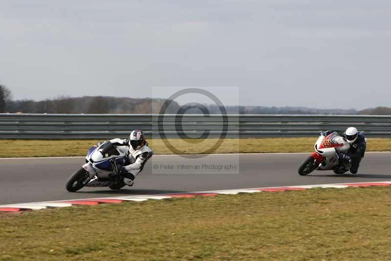 Motorcycle action photographs;Trackday digital images;event digital images;eventdigitalimages;no limits trackday;peter wileman photography;snetterton;snetterton circuit norfolk;snetterton photographs;trackday;trackday photos