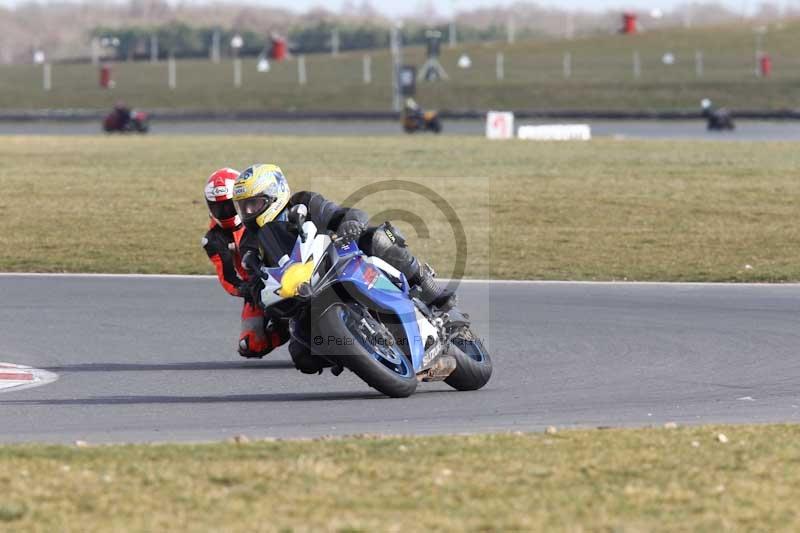 Motorcycle action photographs;Trackday digital images;event digital images;eventdigitalimages;no limits trackday;peter wileman photography;snetterton;snetterton circuit norfolk;snetterton photographs;trackday;trackday photos