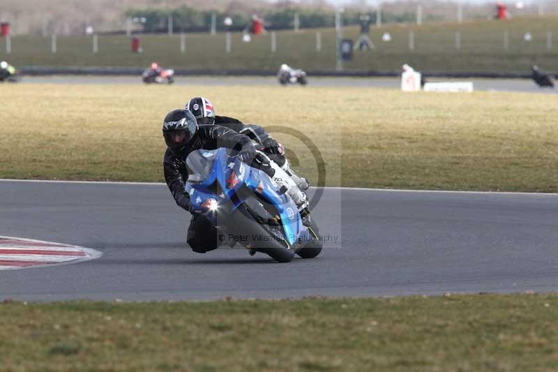 Motorcycle action photographs;Trackday digital images;event digital images;eventdigitalimages;no limits trackday;peter wileman photography;snetterton;snetterton circuit norfolk;snetterton photographs;trackday;trackday photos