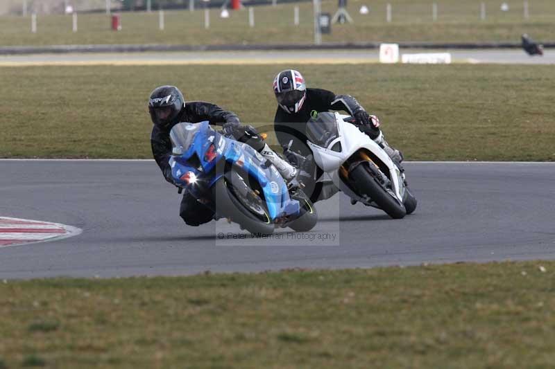 Motorcycle action photographs;Trackday digital images;event digital images;eventdigitalimages;no limits trackday;peter wileman photography;snetterton;snetterton circuit norfolk;snetterton photographs;trackday;trackday photos