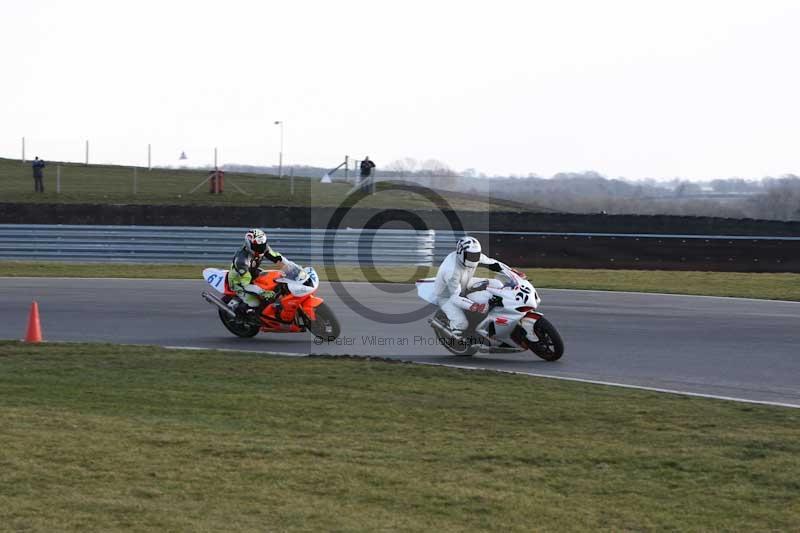 Motorcycle action photographs;Trackday digital images;event digital images;eventdigitalimages;no limits trackday;peter wileman photography;snetterton;snetterton circuit norfolk;snetterton photographs;trackday;trackday photos