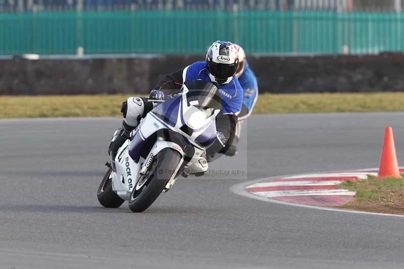 Motorcycle action photographs;Trackday digital images;event digital images;eventdigitalimages;no limits trackday;peter wileman photography;snetterton;snetterton circuit norfolk;snetterton photographs;trackday;trackday photos