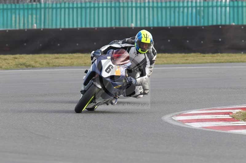 Motorcycle action photographs;Trackday digital images;event digital images;eventdigitalimages;no limits trackday;peter wileman photography;snetterton;snetterton circuit norfolk;snetterton photographs;trackday;trackday photos