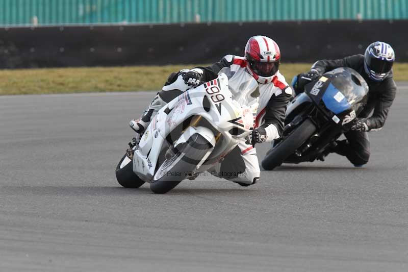 Motorcycle action photographs;Trackday digital images;event digital images;eventdigitalimages;no limits trackday;peter wileman photography;snetterton;snetterton circuit norfolk;snetterton photographs;trackday;trackday photos