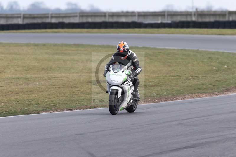 Motorcycle action photographs;Trackday digital images;event digital images;eventdigitalimages;no limits trackday;peter wileman photography;snetterton;snetterton circuit norfolk;snetterton photographs;trackday;trackday photos