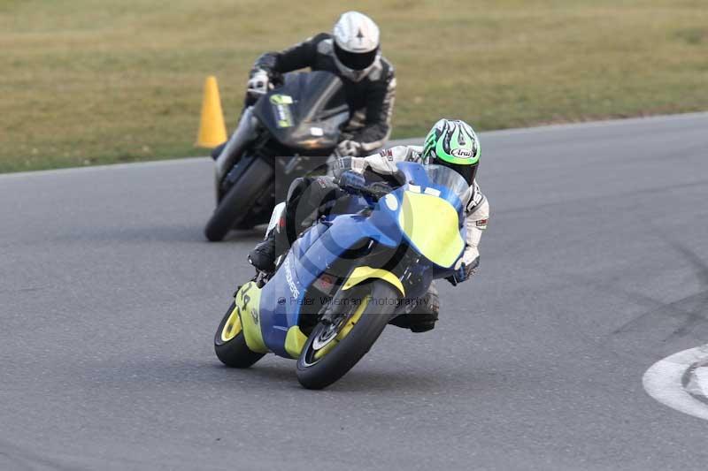Motorcycle action photographs;Trackday digital images;event digital images;eventdigitalimages;no limits trackday;peter wileman photography;snetterton;snetterton circuit norfolk;snetterton photographs;trackday;trackday photos