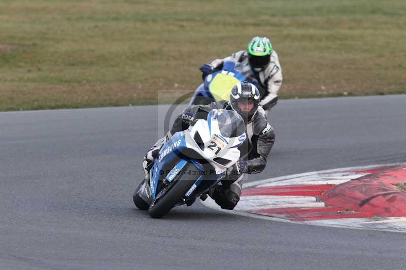 Motorcycle action photographs;Trackday digital images;event digital images;eventdigitalimages;no limits trackday;peter wileman photography;snetterton;snetterton circuit norfolk;snetterton photographs;trackday;trackday photos