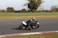 Motorcycle-action-photographs;Trackday-digital-images;event-digital-images;eventdigitalimages;no-limits-trackday;peter-wileman-photography;snetterton;snetterton-circuit-norfolk;snetterton-photographs;trackday;trackday-photos