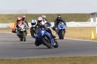 Motorcycle-action-photographs;Trackday-digital-images;event-digital-images;eventdigitalimages;no-limits-trackday;peter-wileman-photography;snetterton;snetterton-circuit-norfolk;snetterton-photographs;trackday;trackday-photos