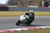 Motorcycle-action-photographs;Trackday-digital-images;event-digital-images;eventdigitalimages;no-limits-trackday;peter-wileman-photography;snetterton;snetterton-circuit-norfolk;snetterton-photographs;trackday;trackday-photos