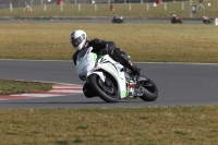 Motorcycle-action-photographs;Trackday-digital-images;event-digital-images;eventdigitalimages;no-limits-trackday;peter-wileman-photography;snetterton;snetterton-circuit-norfolk;snetterton-photographs;trackday;trackday-photos
