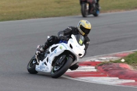 Motorcycle-action-photographs;Trackday-digital-images;event-digital-images;eventdigitalimages;no-limits-trackday;peter-wileman-photography;snetterton;snetterton-circuit-norfolk;snetterton-photographs;trackday;trackday-photos
