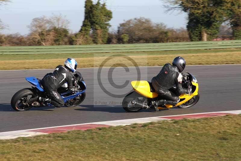 Motorcycle action photographs;Trackday digital images;event digital images;eventdigitalimages;no limits trackday;peter wileman photography;snetterton;snetterton circuit norfolk;snetterton photographs;trackday;trackday photos