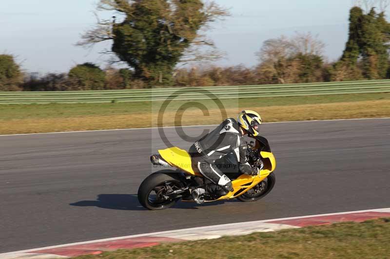 Motorcycle action photographs;Trackday digital images;event digital images;eventdigitalimages;no limits trackday;peter wileman photography;snetterton;snetterton circuit norfolk;snetterton photographs;trackday;trackday photos