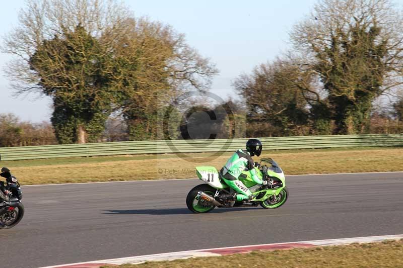 Motorcycle action photographs;Trackday digital images;event digital images;eventdigitalimages;no limits trackday;peter wileman photography;snetterton;snetterton circuit norfolk;snetterton photographs;trackday;trackday photos