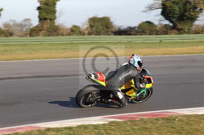 Motorcycle action photographs;Trackday digital images;event digital images;eventdigitalimages;no limits trackday;peter wileman photography;snetterton;snetterton circuit norfolk;snetterton photographs;trackday;trackday photos