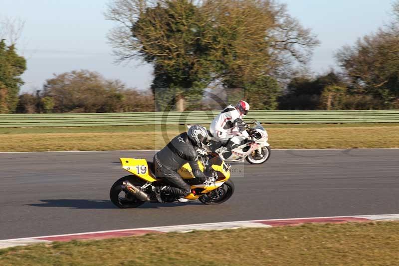 Motorcycle action photographs;Trackday digital images;event digital images;eventdigitalimages;no limits trackday;peter wileman photography;snetterton;snetterton circuit norfolk;snetterton photographs;trackday;trackday photos