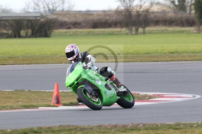 Motorcycle action photographs;Trackday digital images;event digital images;eventdigitalimages;no limits trackday;peter wileman photography;snetterton;snetterton circuit norfolk;snetterton photographs;trackday;trackday photos