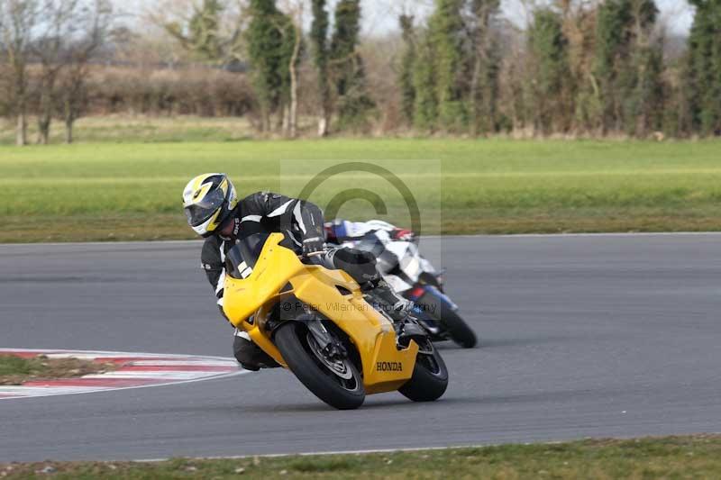 Motorcycle action photographs;Trackday digital images;event digital images;eventdigitalimages;no limits trackday;peter wileman photography;snetterton;snetterton circuit norfolk;snetterton photographs;trackday;trackday photos