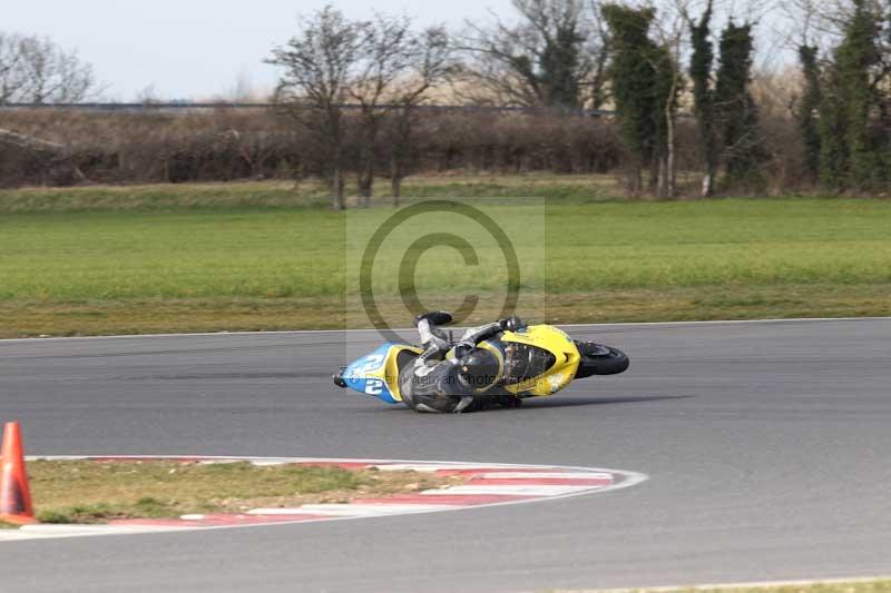 Motorcycle action photographs;Trackday digital images;event digital images;eventdigitalimages;no limits trackday;peter wileman photography;snetterton;snetterton circuit norfolk;snetterton photographs;trackday;trackday photos