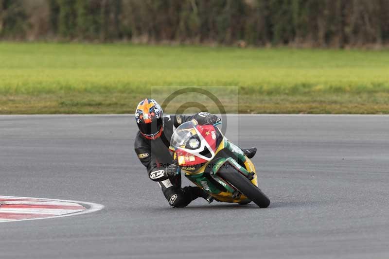 Motorcycle action photographs;Trackday digital images;event digital images;eventdigitalimages;no limits trackday;peter wileman photography;snetterton;snetterton circuit norfolk;snetterton photographs;trackday;trackday photos