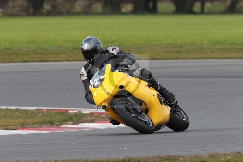 Motorcycle action photographs;Trackday digital images;event digital images;eventdigitalimages;no limits trackday;peter wileman photography;snetterton;snetterton circuit norfolk;snetterton photographs;trackday;trackday photos