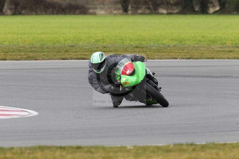Motorcycle action photographs;Trackday digital images;event digital images;eventdigitalimages;no limits trackday;peter wileman photography;snetterton;snetterton circuit norfolk;snetterton photographs;trackday;trackday photos