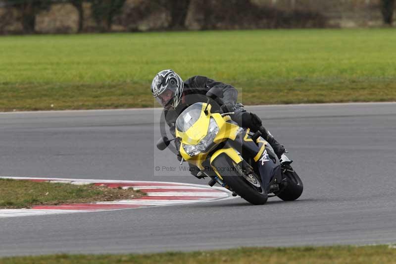 Motorcycle action photographs;Trackday digital images;event digital images;eventdigitalimages;no limits trackday;peter wileman photography;snetterton;snetterton circuit norfolk;snetterton photographs;trackday;trackday photos