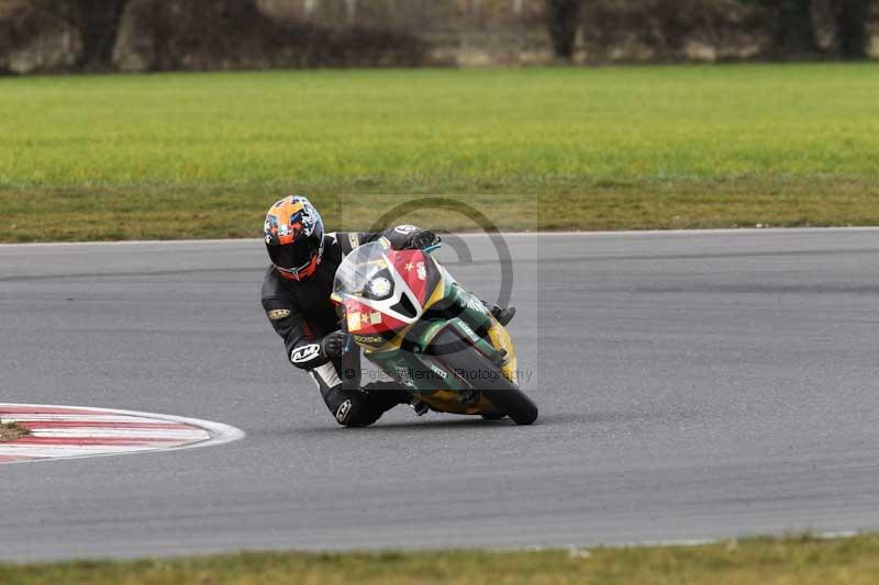 Motorcycle action photographs;Trackday digital images;event digital images;eventdigitalimages;no limits trackday;peter wileman photography;snetterton;snetterton circuit norfolk;snetterton photographs;trackday;trackday photos