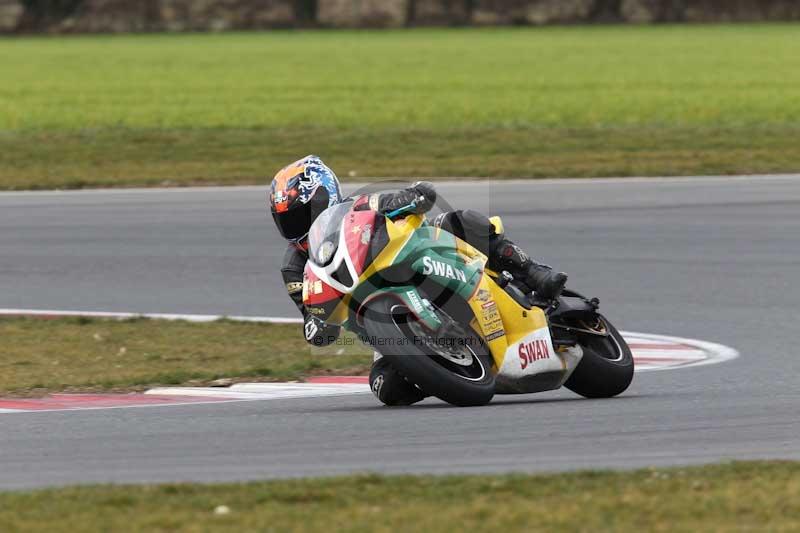 Motorcycle action photographs;Trackday digital images;event digital images;eventdigitalimages;no limits trackday;peter wileman photography;snetterton;snetterton circuit norfolk;snetterton photographs;trackday;trackday photos
