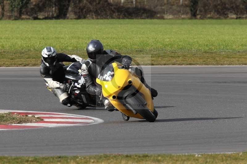 Motorcycle action photographs;Trackday digital images;event digital images;eventdigitalimages;no limits trackday;peter wileman photography;snetterton;snetterton circuit norfolk;snetterton photographs;trackday;trackday photos