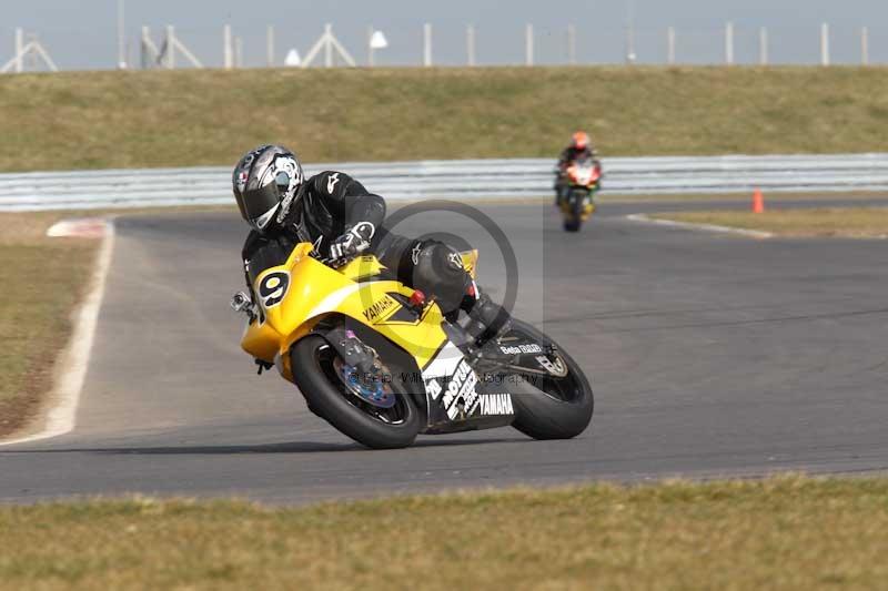 Motorcycle action photographs;Trackday digital images;event digital images;eventdigitalimages;no limits trackday;peter wileman photography;snetterton;snetterton circuit norfolk;snetterton photographs;trackday;trackday photos