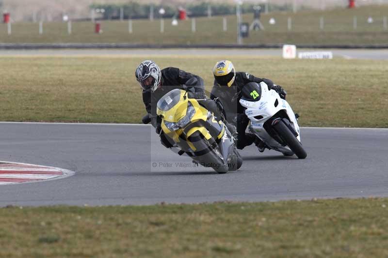 Motorcycle action photographs;Trackday digital images;event digital images;eventdigitalimages;no limits trackday;peter wileman photography;snetterton;snetterton circuit norfolk;snetterton photographs;trackday;trackday photos