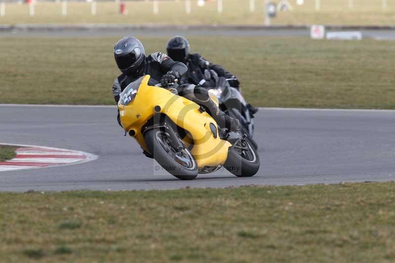 Motorcycle action photographs;Trackday digital images;event digital images;eventdigitalimages;no limits trackday;peter wileman photography;snetterton;snetterton circuit norfolk;snetterton photographs;trackday;trackday photos