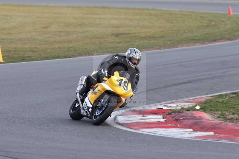 Motorcycle action photographs;Trackday digital images;event digital images;eventdigitalimages;no limits trackday;peter wileman photography;snetterton;snetterton circuit norfolk;snetterton photographs;trackday;trackday photos