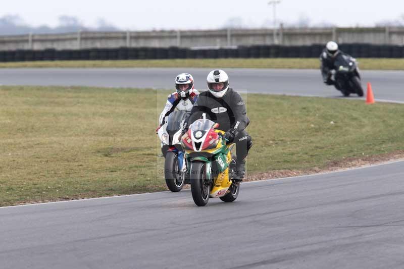 Motorcycle action photographs;Trackday digital images;event digital images;eventdigitalimages;no limits trackday;peter wileman photography;snetterton;snetterton circuit norfolk;snetterton photographs;trackday;trackday photos