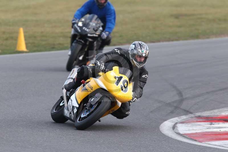 Motorcycle action photographs;Trackday digital images;event digital images;eventdigitalimages;no limits trackday;peter wileman photography;snetterton;snetterton circuit norfolk;snetterton photographs;trackday;trackday photos