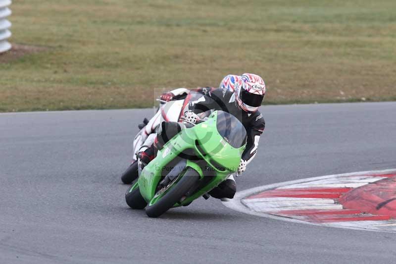 Motorcycle action photographs;Trackday digital images;event digital images;eventdigitalimages;no limits trackday;peter wileman photography;snetterton;snetterton circuit norfolk;snetterton photographs;trackday;trackday photos
