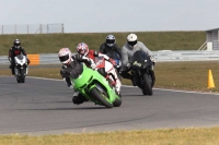 Motorcycle-action-photographs;Trackday-digital-images;event-digital-images;eventdigitalimages;no-limits-trackday;peter-wileman-photography;snetterton;snetterton-circuit-norfolk;snetterton-photographs;trackday;trackday-photos