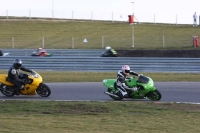 Motorcycle-action-photographs;Trackday-digital-images;event-digital-images;eventdigitalimages;no-limits-trackday;peter-wileman-photography;snetterton;snetterton-circuit-norfolk;snetterton-photographs;trackday;trackday-photos