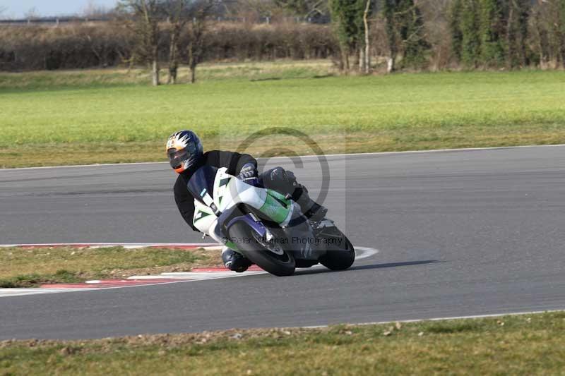 Motorcycle action photographs;Trackday digital images;event digital images;eventdigitalimages;no limits trackday;peter wileman photography;snetterton;snetterton circuit norfolk;snetterton photographs;trackday;trackday photos