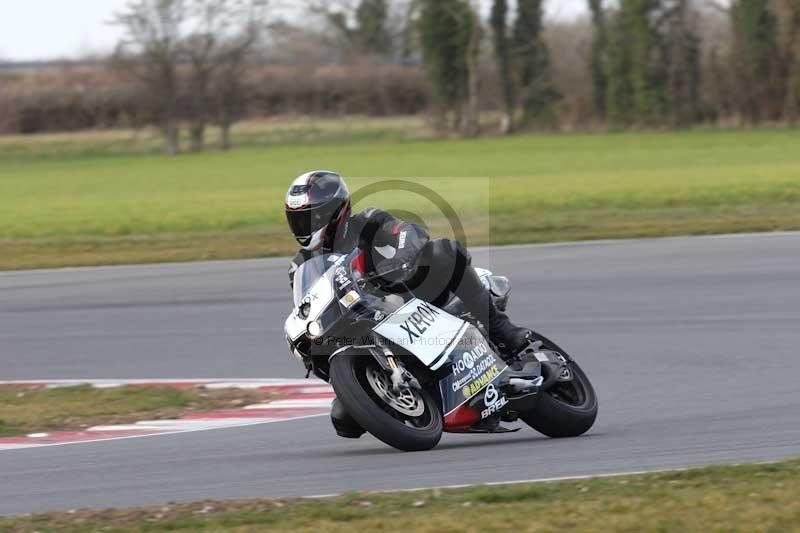 Motorcycle action photographs;Trackday digital images;event digital images;eventdigitalimages;no limits trackday;peter wileman photography;snetterton;snetterton circuit norfolk;snetterton photographs;trackday;trackday photos