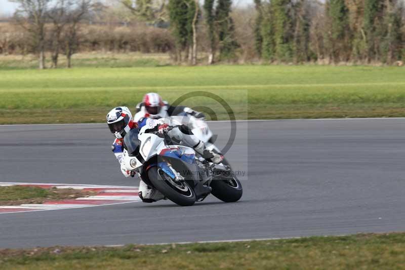 Motorcycle action photographs;Trackday digital images;event digital images;eventdigitalimages;no limits trackday;peter wileman photography;snetterton;snetterton circuit norfolk;snetterton photographs;trackday;trackday photos