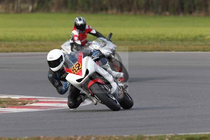 Motorcycle action photographs;Trackday digital images;event digital images;eventdigitalimages;no limits trackday;peter wileman photography;snetterton;snetterton circuit norfolk;snetterton photographs;trackday;trackday photos