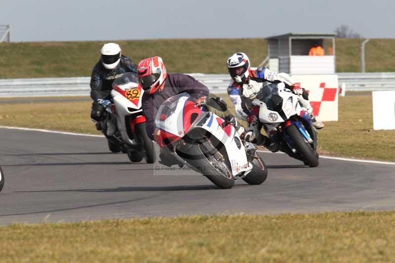 Motorcycle action photographs;Trackday digital images;event digital images;eventdigitalimages;no limits trackday;peter wileman photography;snetterton;snetterton circuit norfolk;snetterton photographs;trackday;trackday photos